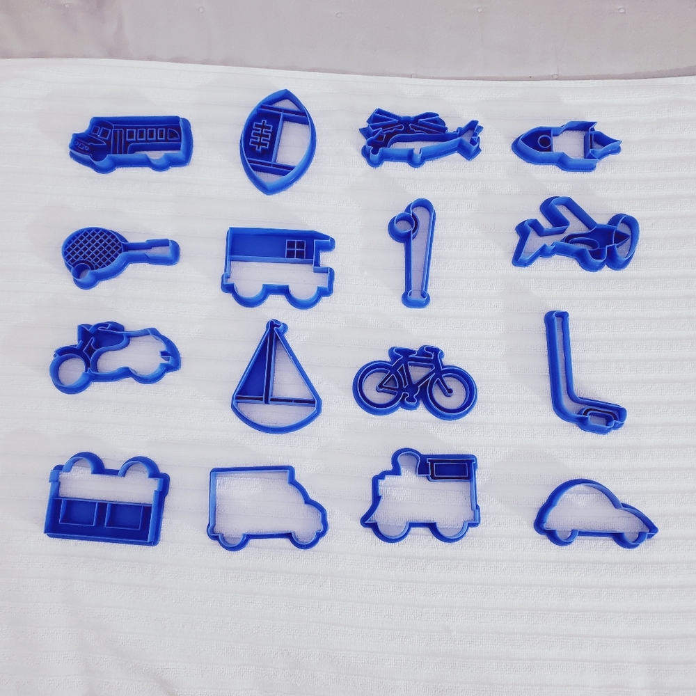 FARBERWARE 16 Piece Blue Transportation + Sports Cookie Cutter Set